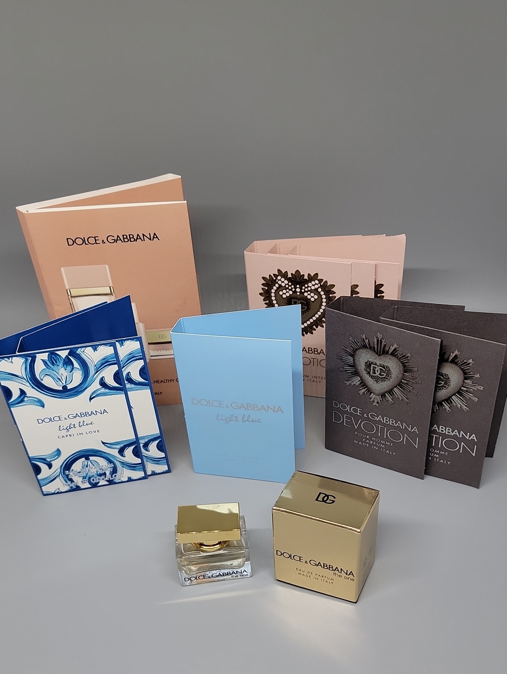 Dolce & Gabbana 10 pc. Fragrance Bundle incl. The One mini plus deluxe samples
